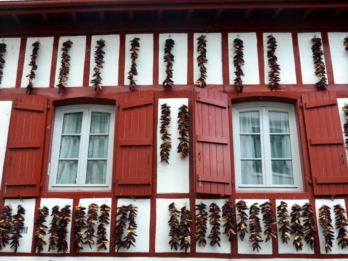 Basque Style House 15 Min From Bidart Beaches Arcangues Dış mekan fotoğraf